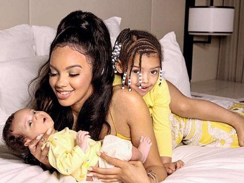 A picture of Barbie's half-siblings, Zaviera  and Zyheir with their mother, Lezhae Zeona.